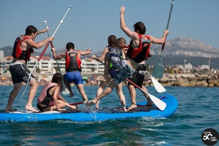 STAND UP PADDLE