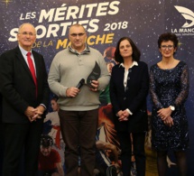 Guy CAPIEMONT félicité pour son investissement bénévole !